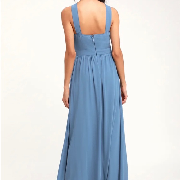 LULU’S air of romance in dusty blue - Picture 2 of 7